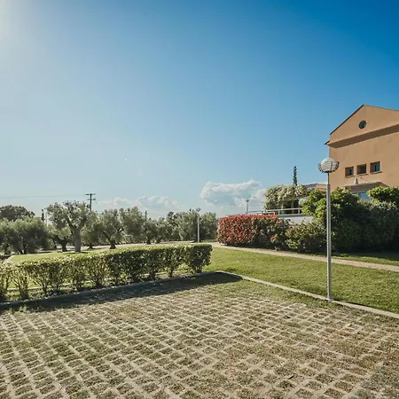 Vilă Thea Ii Sea View Villa, *