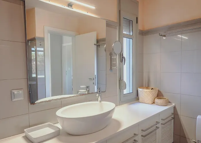 Thea Ii Sea View Private Pool Villa, Νικήτη